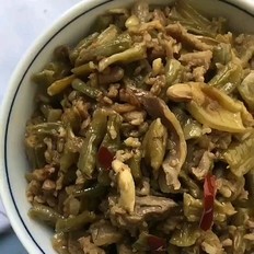 鸡杂炒酸豇豆 ,鸡杂炒酸豇豆 怎么做,家常菜,小吃教程,家常菜,家常菜做法,小吃培训,鸡杂炒酸豇豆 的做法,