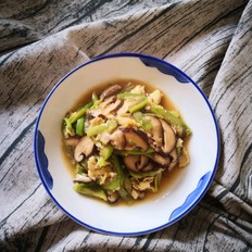 香菇炒鸡蛋 ,香菇炒鸡蛋 怎么做,家常菜,小吃教程,家常菜,家常菜做法,小吃培训,香菇炒鸡蛋 的做法,