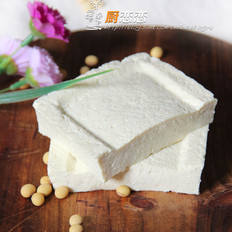 民贺店车提供家常菜卤水豆腐 的做法,其包含：主料,辅料,食材,做法等,让您在免费的小吃培训中学习到卤水豆腐 的烹饪技巧