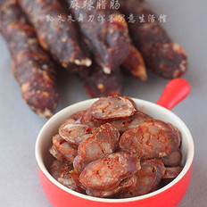 麻辣腊肠 ,麻辣腊肠 怎么做,家常菜,小吃教程,家常菜,家常菜做法,小吃培训,麻辣腊肠 的做法,
