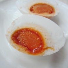 流油咸鸭蛋 ,流油咸鸭蛋 怎么做,家常菜,小吃教程,家常菜,家常菜做法,小吃培训,流油咸鸭蛋 的做法,