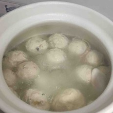 墨鱼萝卜丸子汤 ,墨鱼萝卜丸子汤 怎么做,汤粥,小吃教程,家常菜,家常菜做法,小吃培训,墨鱼萝卜丸子汤 的做法,