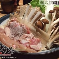 鸡肉火锅 ,鸡肉火锅 怎么做,火锅底料,小吃教程,家常菜,家常菜做法,小吃培训,鸡肉火锅 的做法,