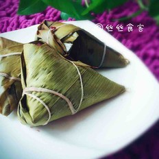 豆沙粽子（自制豆沙） ,豆沙粽子（自制豆沙） 怎么做,甜品点心,小吃教程,家常菜,家常菜做法,小吃培训,豆沙粽子（自制豆沙） 的做法,