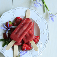 低脂健康红酒草莓冰棒 ,低脂健康红酒草莓冰棒 怎么做,甜品点心,小吃教程,家常菜,家常菜做法,小吃培训,低脂健康红酒草莓冰棒 的做法,