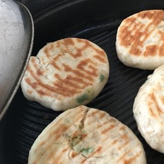 肉末椒香葱花发面烙 ,肉末椒香葱花发面烙 怎么做,糕点主食,小吃教程,家常菜,家常菜做法,小吃培训,肉末椒香葱花发面烙 的做法,