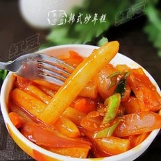 民贺店车提供韩国料理韩式炒年糕 的做法,其包含：主料,辅料,食材,做法等,让您在免费的小吃培训中学习到韩式炒年糕 的烹饪技巧