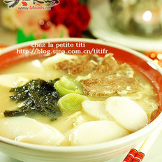 韩式年糕汤 ,韩式年糕汤 怎么做,韩国料理,小吃教程,家常菜,家常菜做法,小吃培训,韩式年糕汤 的做法,