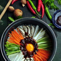 铁釜石锅拌饭 ,铁釜石锅拌饭 怎么做,韩国料理,小吃教程,家常菜,家常菜做法,小吃培训,铁釜石锅拌饭 的做法,