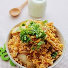 韩式泡菜香肠蛋炒饭 ,韩式泡菜香肠蛋炒饭 怎么做,韩国料理,小吃教程,家常菜,家常菜做法,小吃培训,韩式泡菜香肠蛋炒饭 的做法,