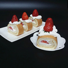 草莓奶油蛋糕卷 ,草莓奶油蛋糕卷 怎么做,蛋糕面包,小吃教程,家常菜,家常菜做法,小吃培训,草莓奶油蛋糕卷 的做法,