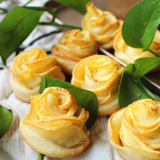 浓情黄玫瑰 ,浓情黄玫瑰 怎么做,甜品点心,小吃教程,家常菜,家常菜做法,小吃培训,浓情黄玫瑰 的做法,